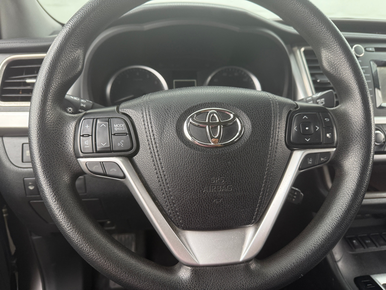 Thumbnail: 2019 Toyota Highlander - 5
