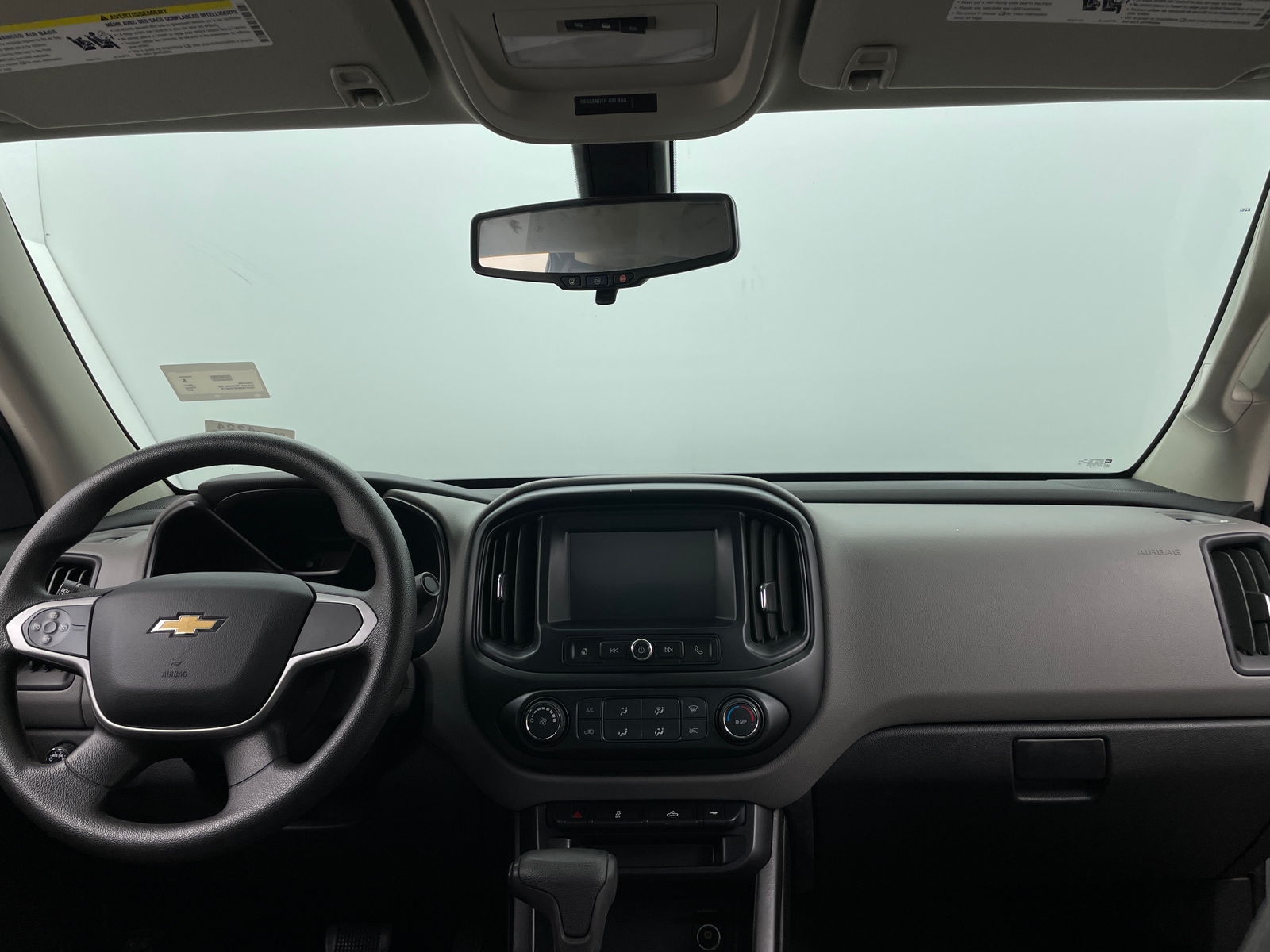 Thumbnail: 2017 Chevrolet Colorado - 3