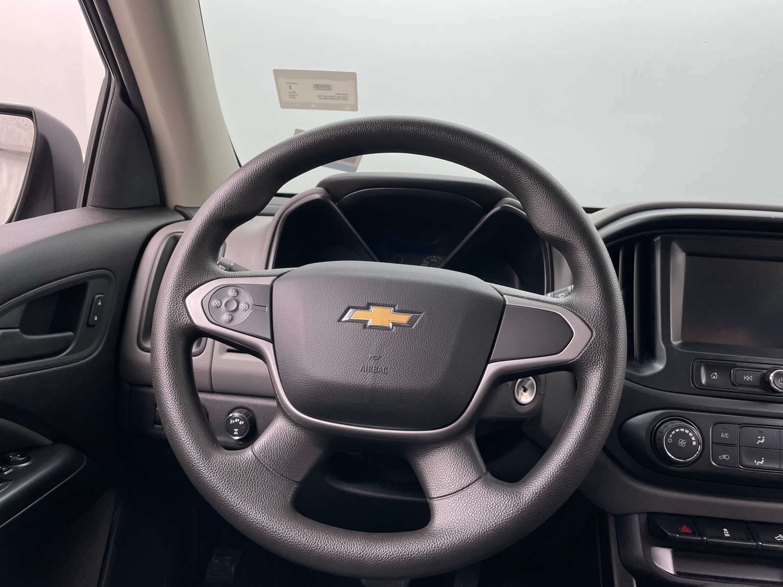 Thumbnail: 2017 Chevrolet Colorado - 5