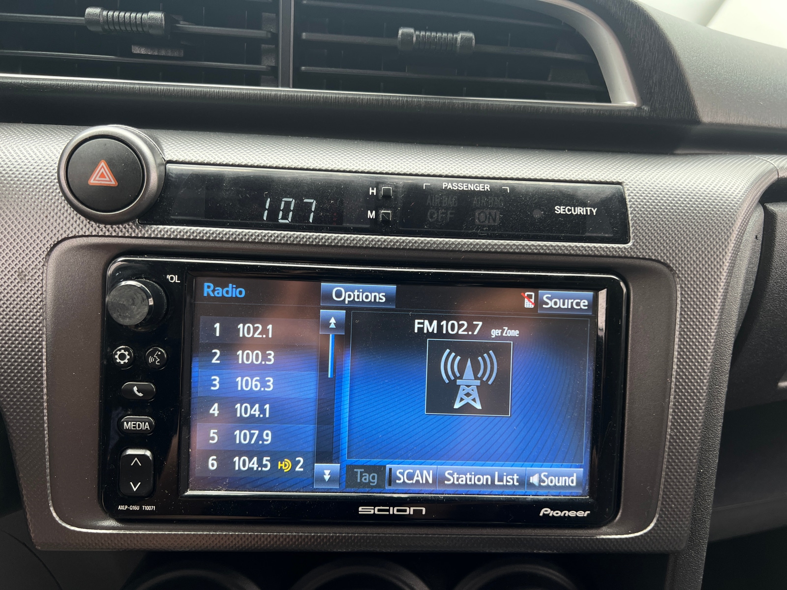 Thumbnail: 2016 Scion tC - 3