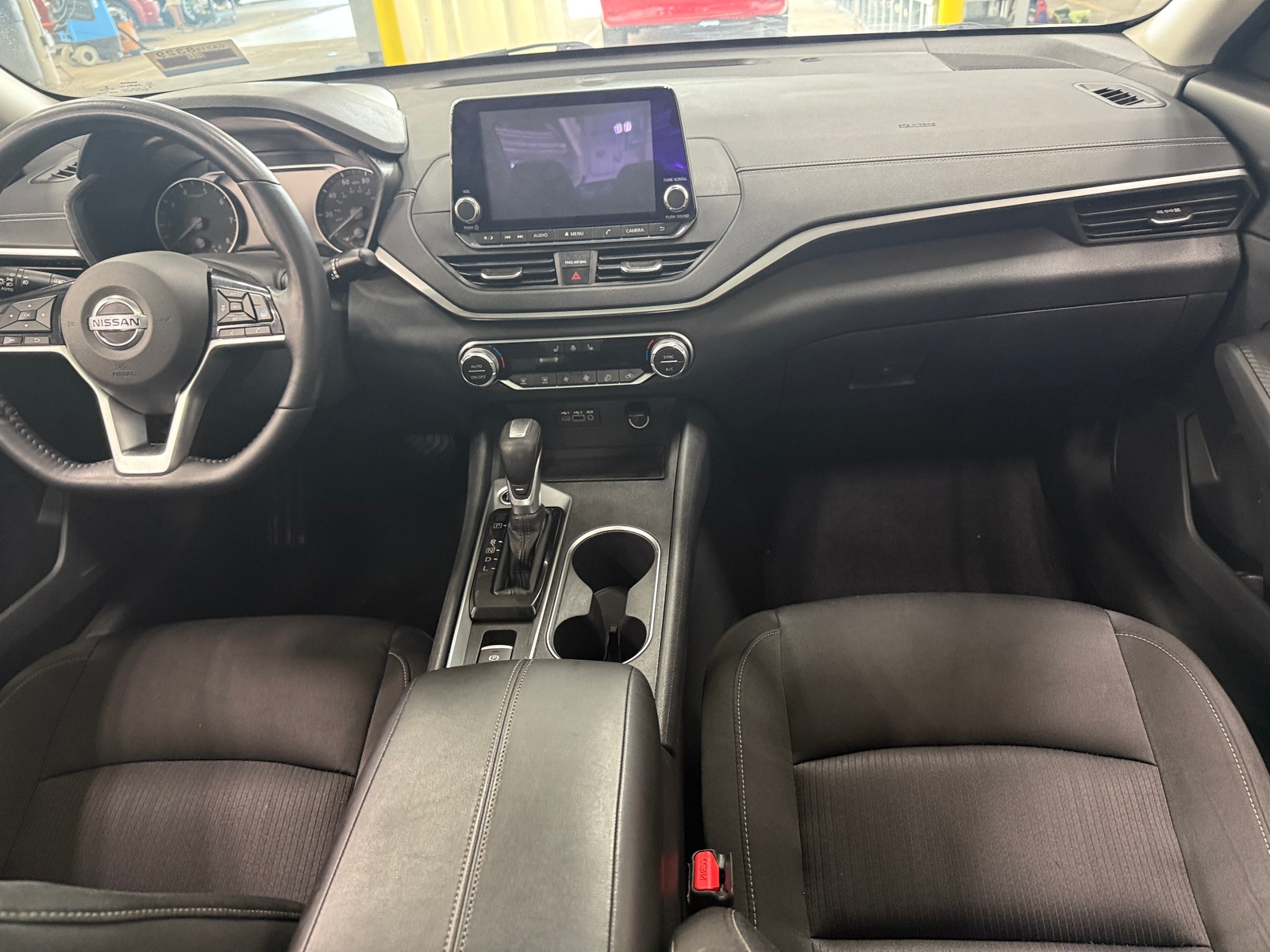 Thumbnail: 2019 Nissan Altima - 3