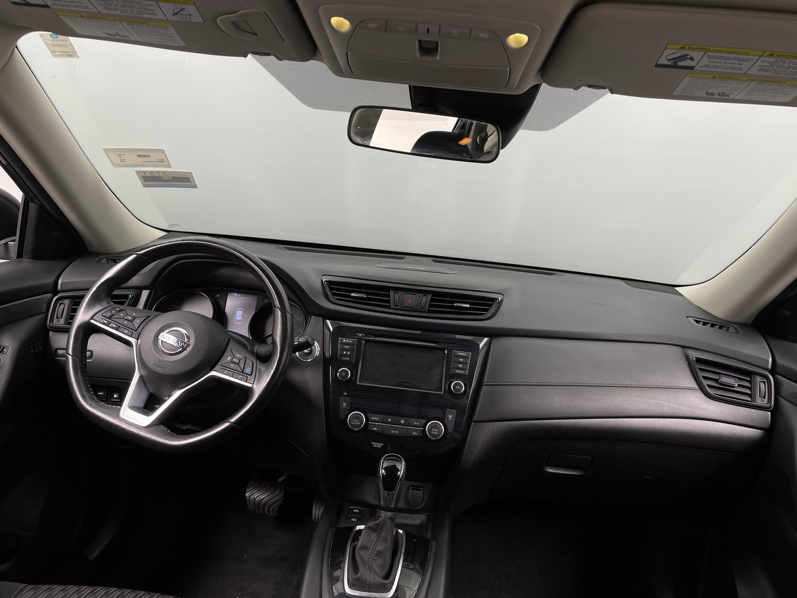 Thumbnail: 2019 Nissan Rogue - 3