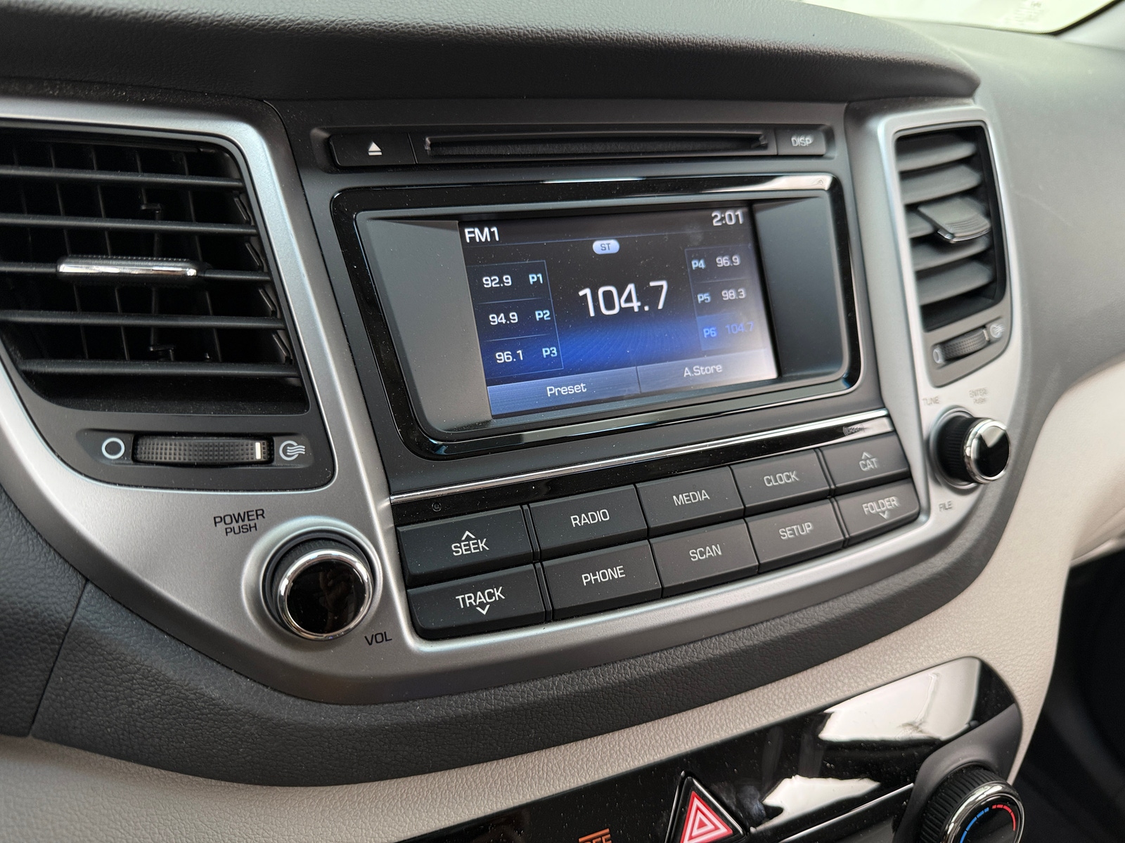 Thumbnail: 2017 Hyundai Tucson - 4