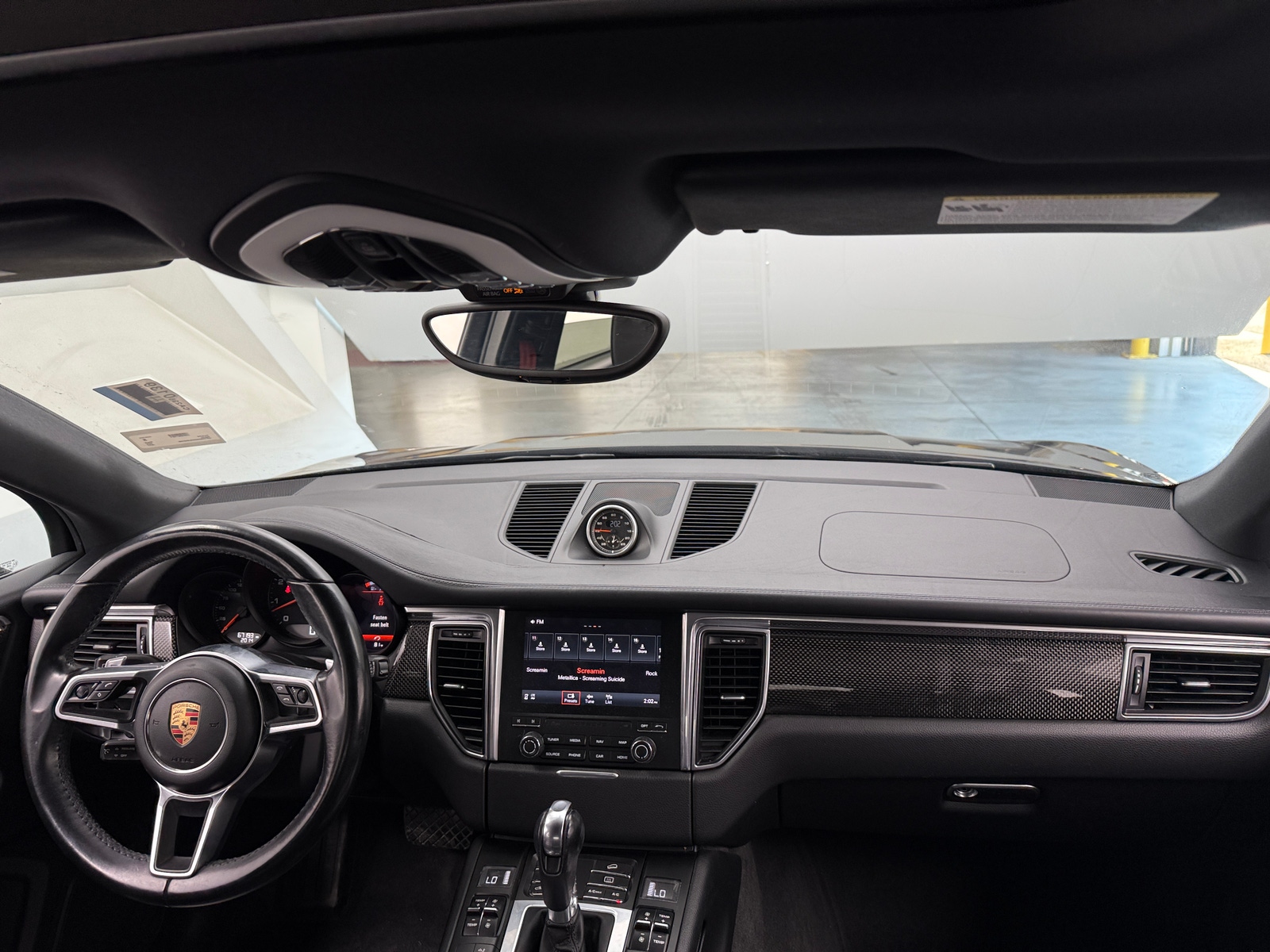 Thumbnail: 2017 Porsche Macan - 2