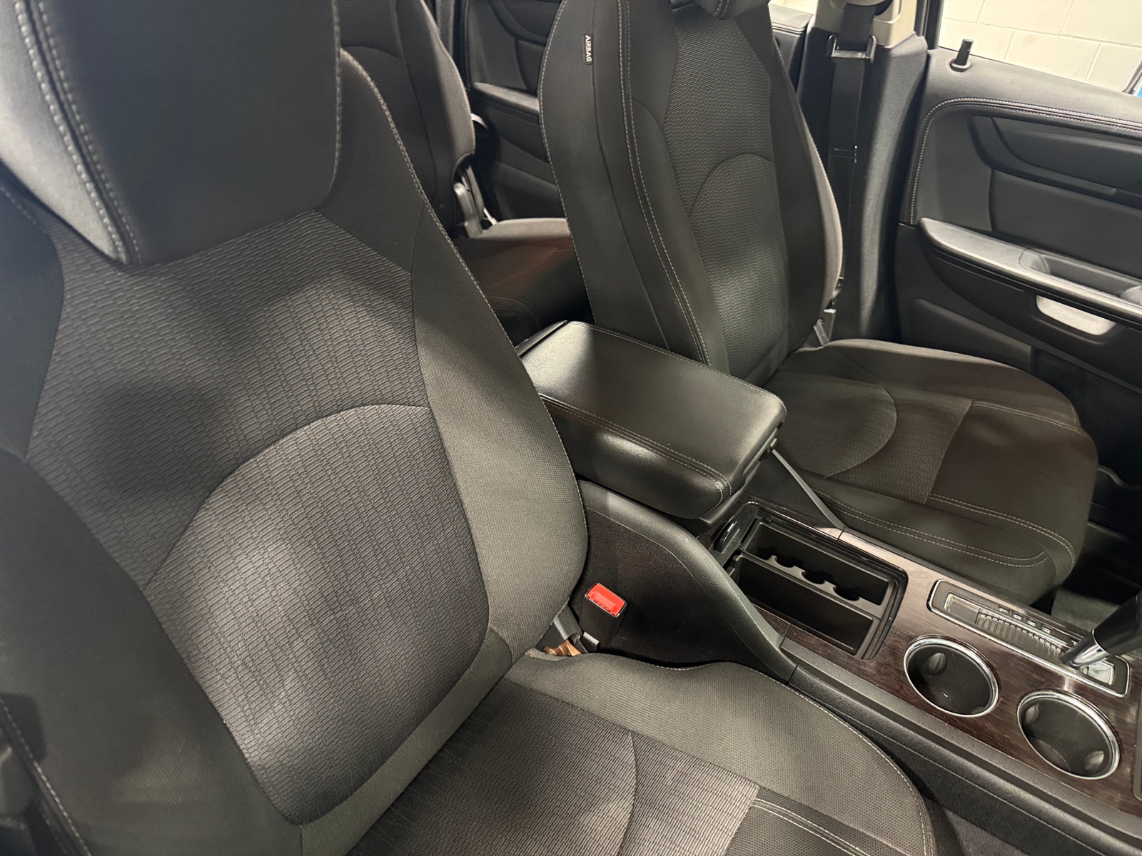 Thumbnail: 2017 Chevrolet Traverse - 2