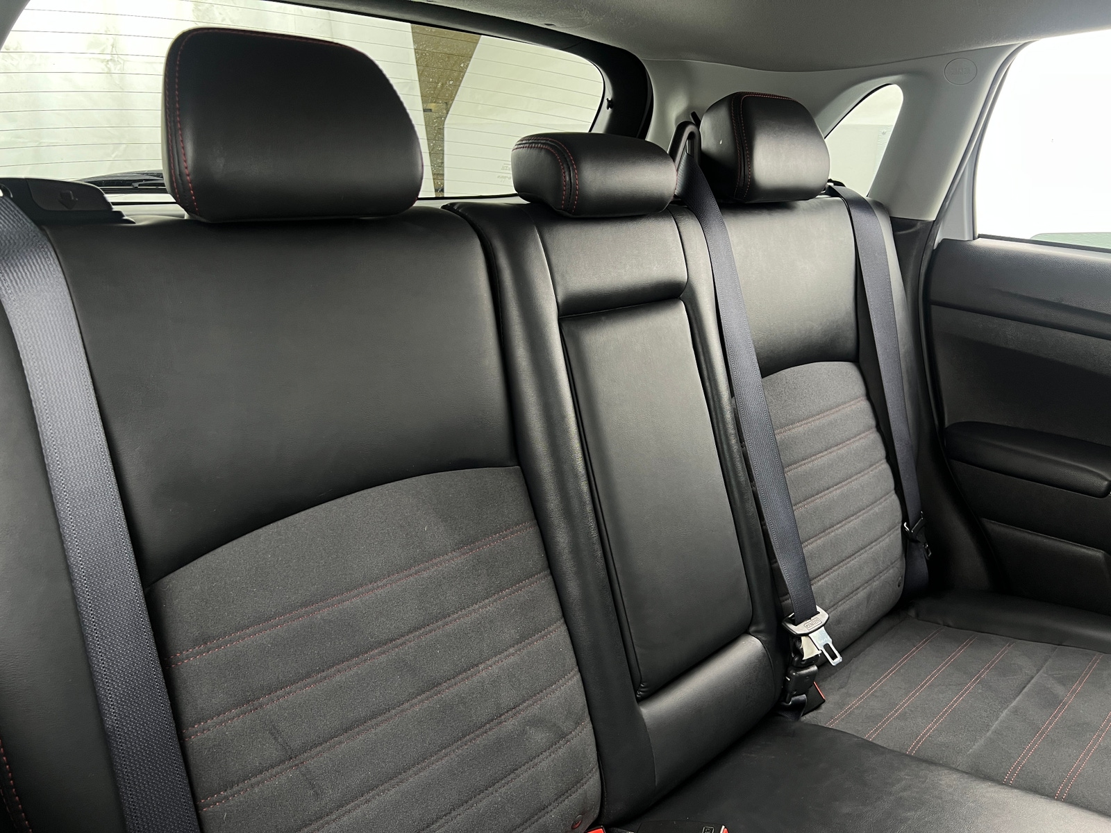 Thumbnail: 2023 Mitsubishi Outlander Sport - 6