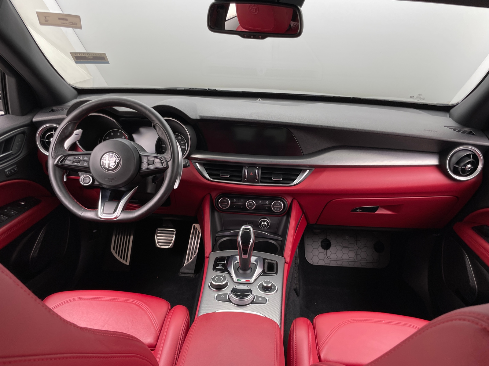 Thumbnail: 2020 Alfa Romeo Stelvio - 2
