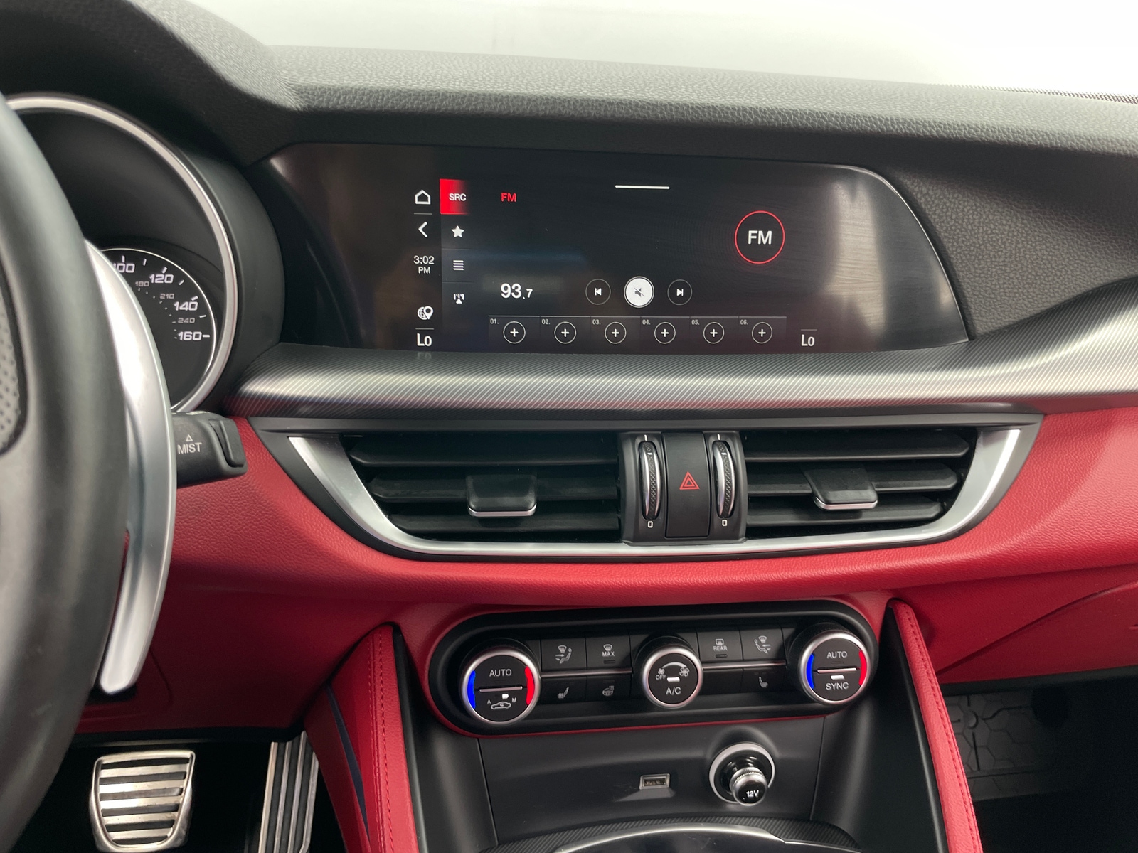 Thumbnail: 2020 Alfa Romeo Stelvio - 3