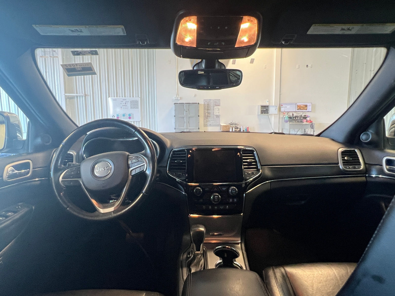 Thumbnail: 2020 Jeep Grand Cherokee - 2