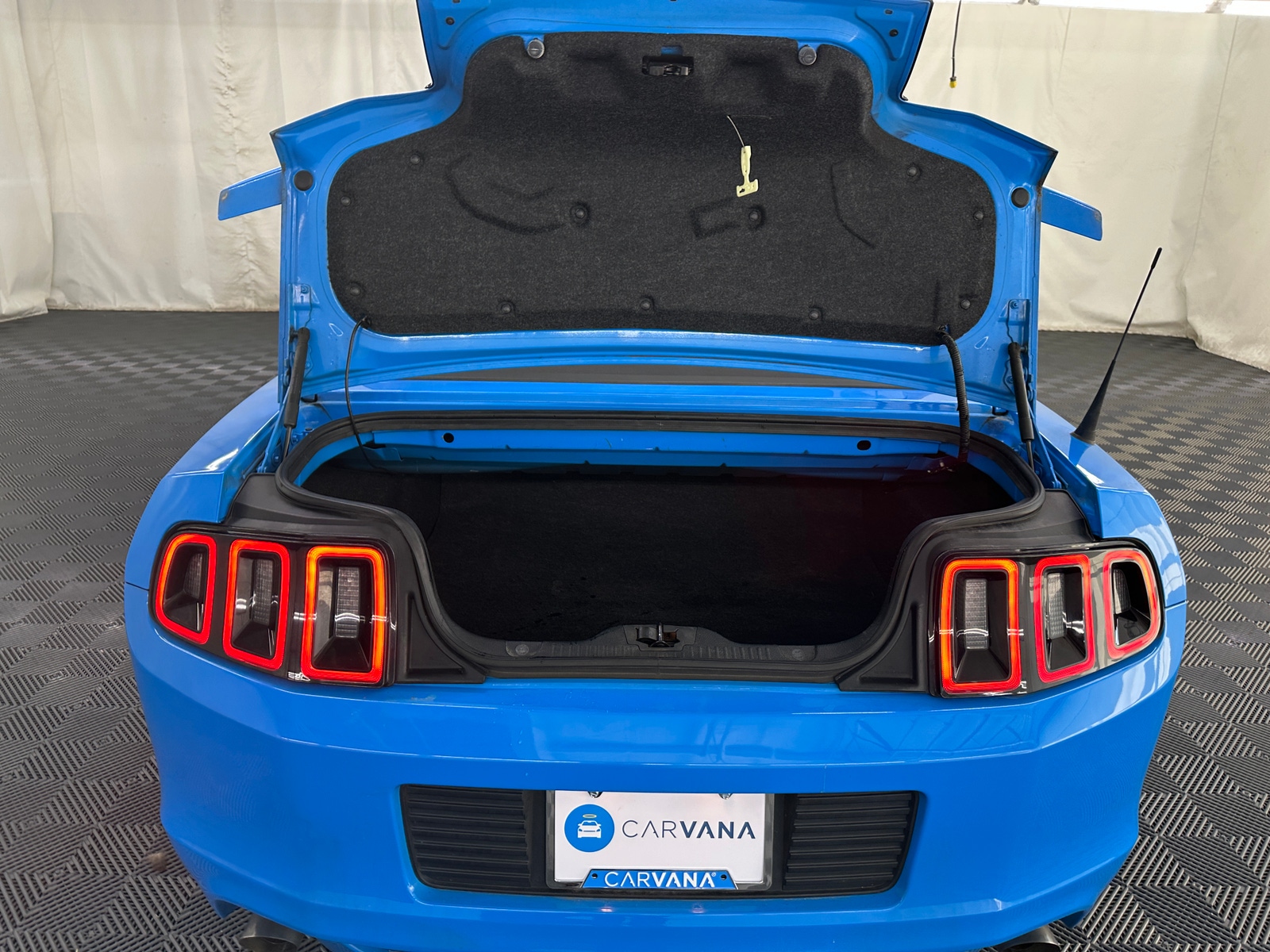 Thumbnail: 2013 Ford Mustang - 7