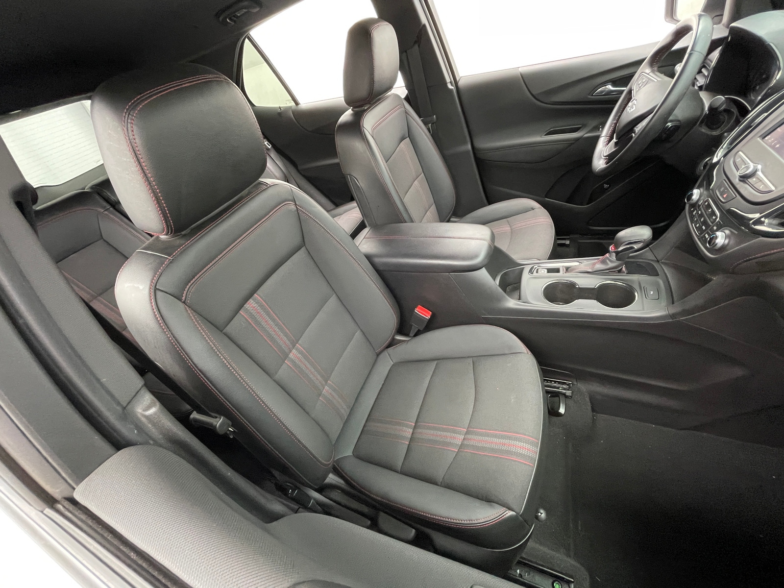 Thumbnail: 2022 Chevrolet Equinox - 2