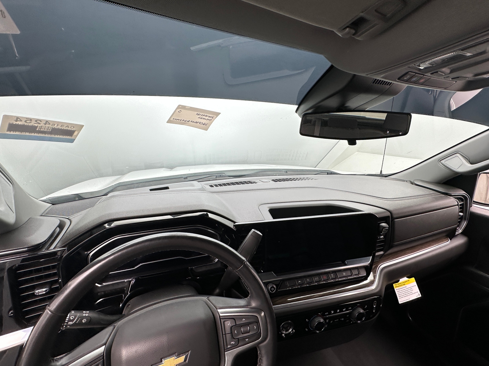 Thumbnail: 2022 Chevrolet Silverado 1500 - 3