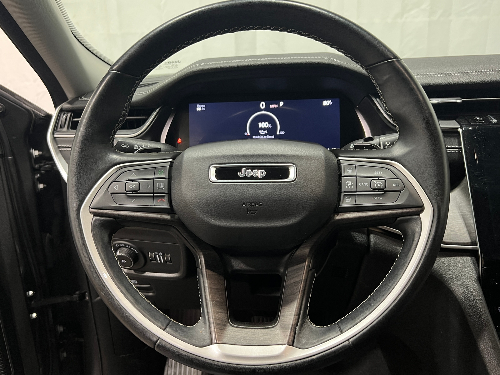 Thumbnail: 2021 Jeep Grand Cherokee L - 4