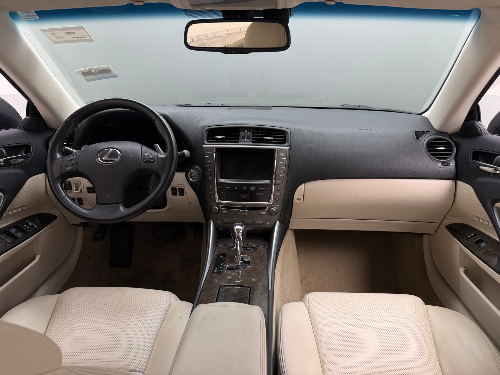 Thumbnail: 2010 Lexus IS - 2
