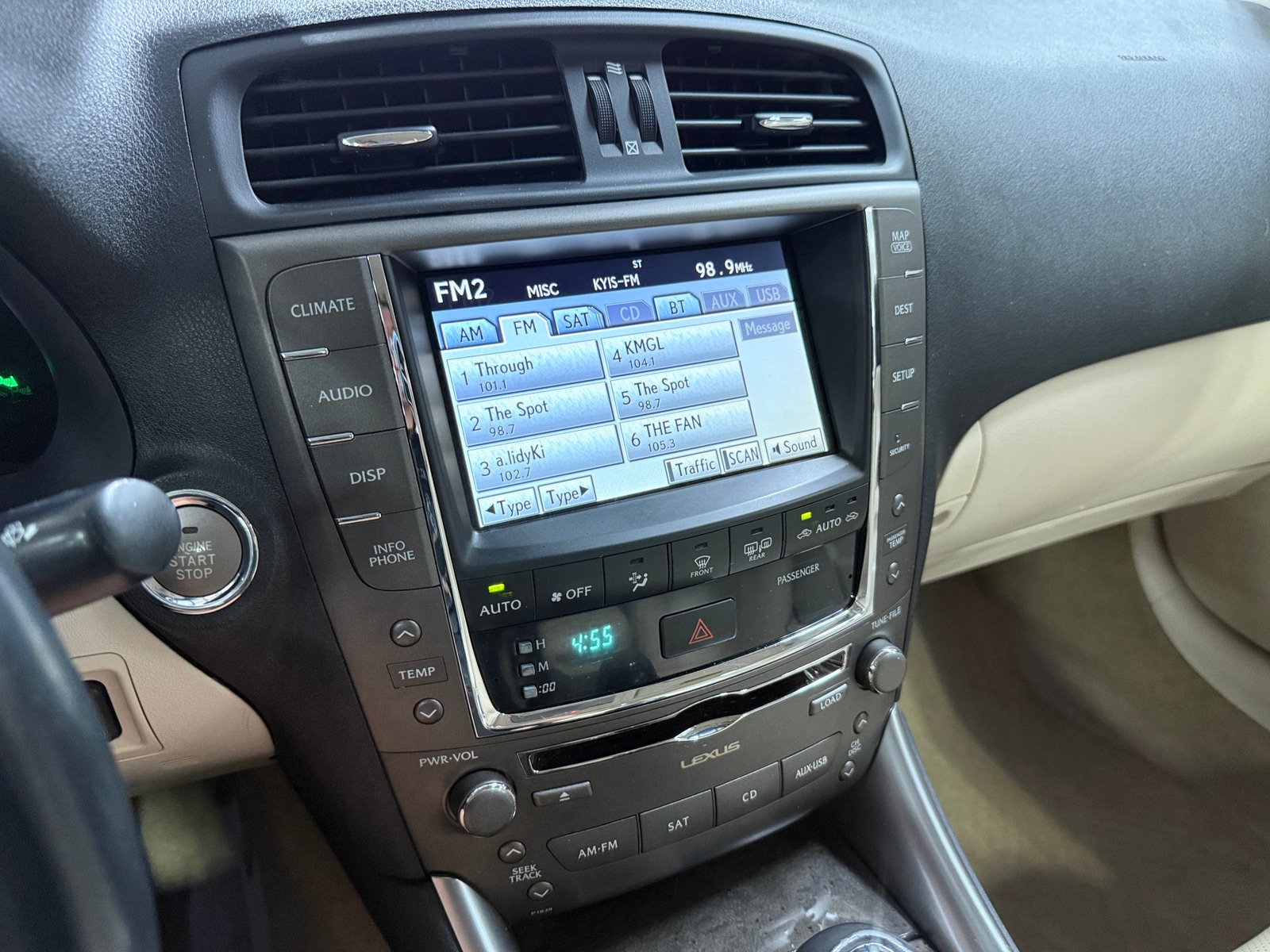 Thumbnail: 2010 Lexus IS - 3