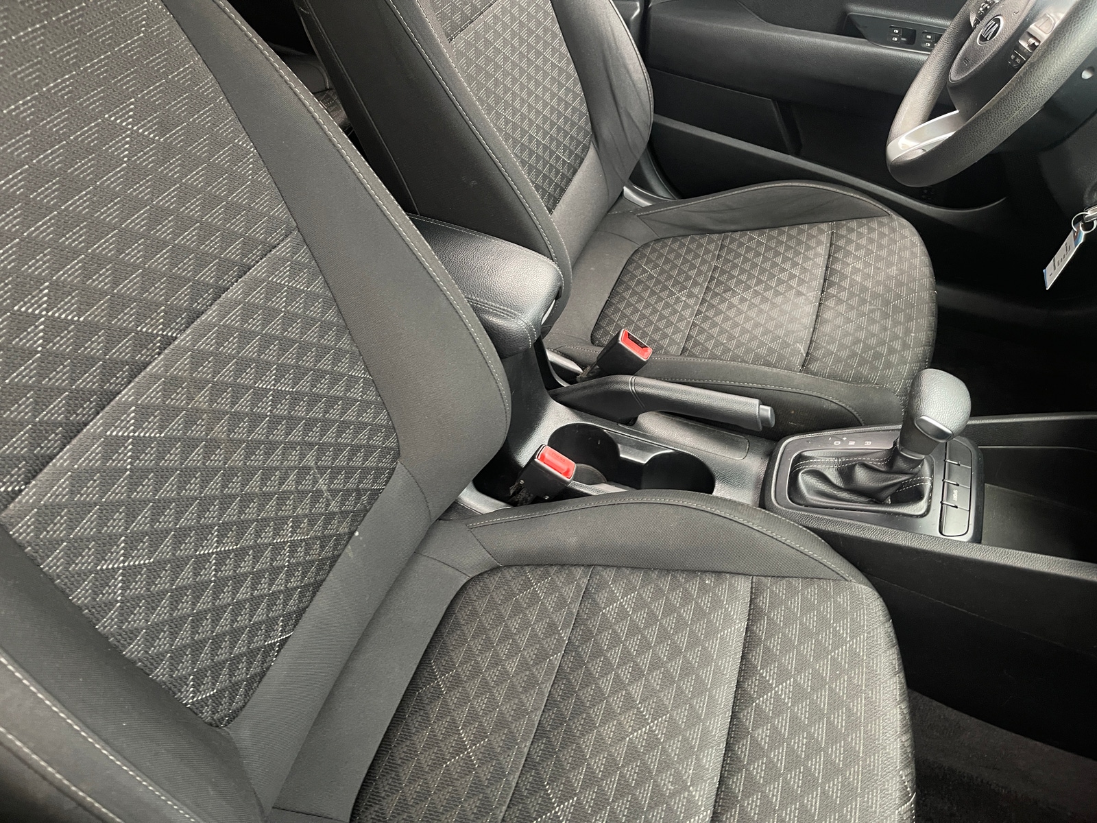 Thumbnail: 2019 Kia Rio - 2