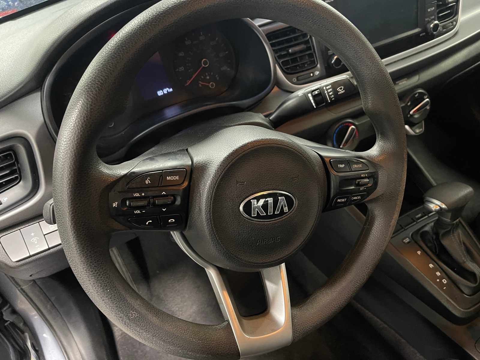 Thumbnail: 2019 Kia Rio - 5