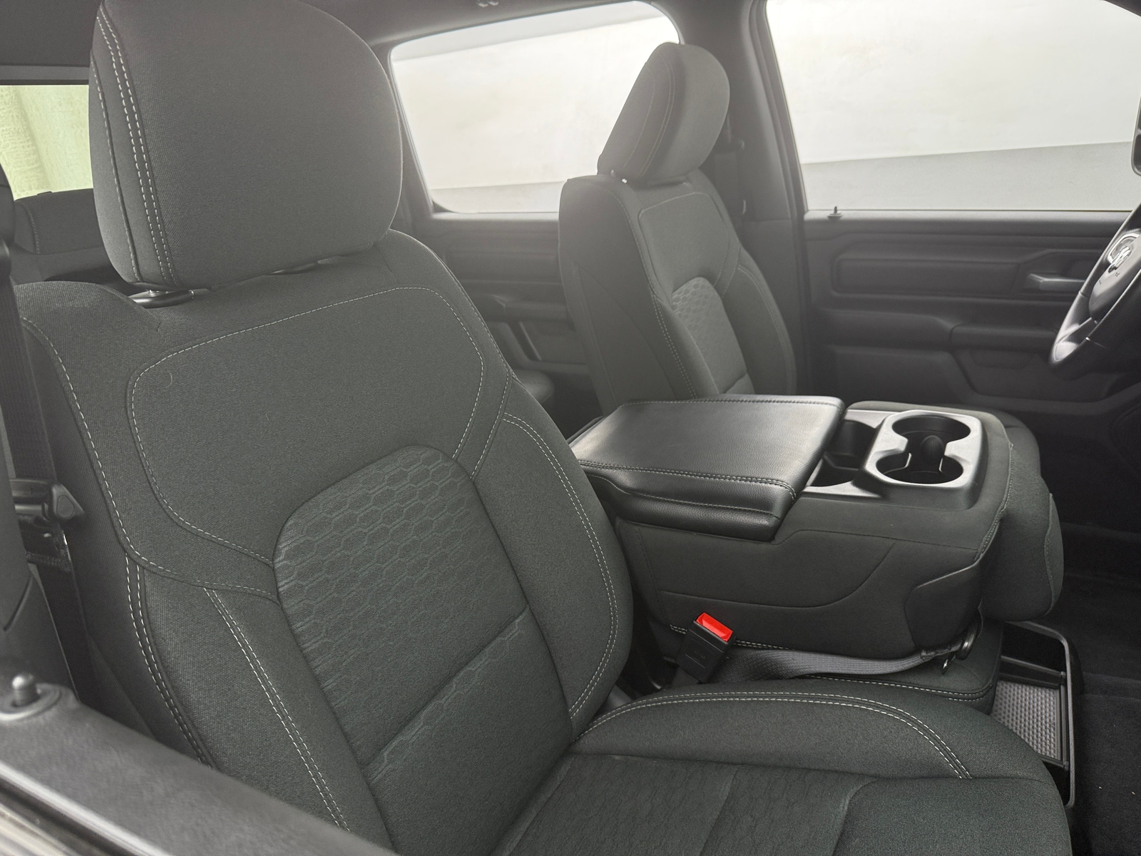 Thumbnail: 2025 RAM 1500 - 2