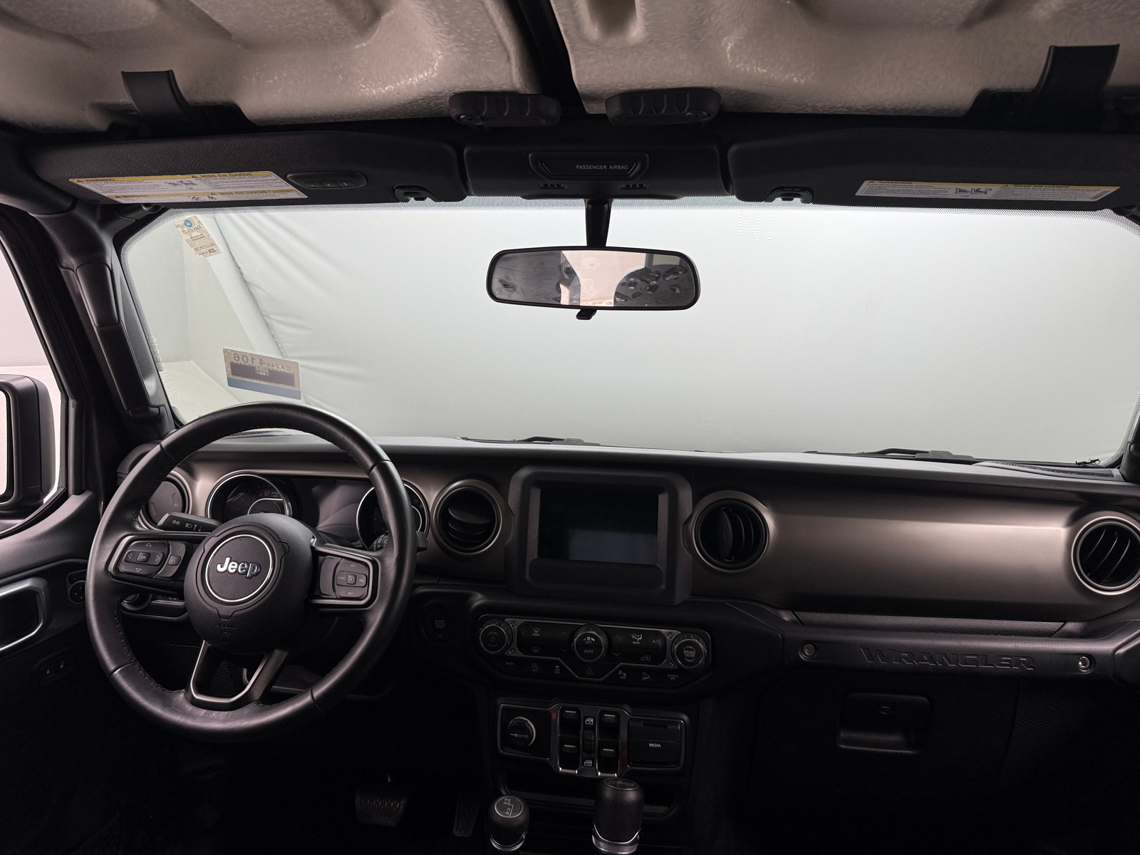 Thumbnail: 2019 Jeep Wrangler - 3