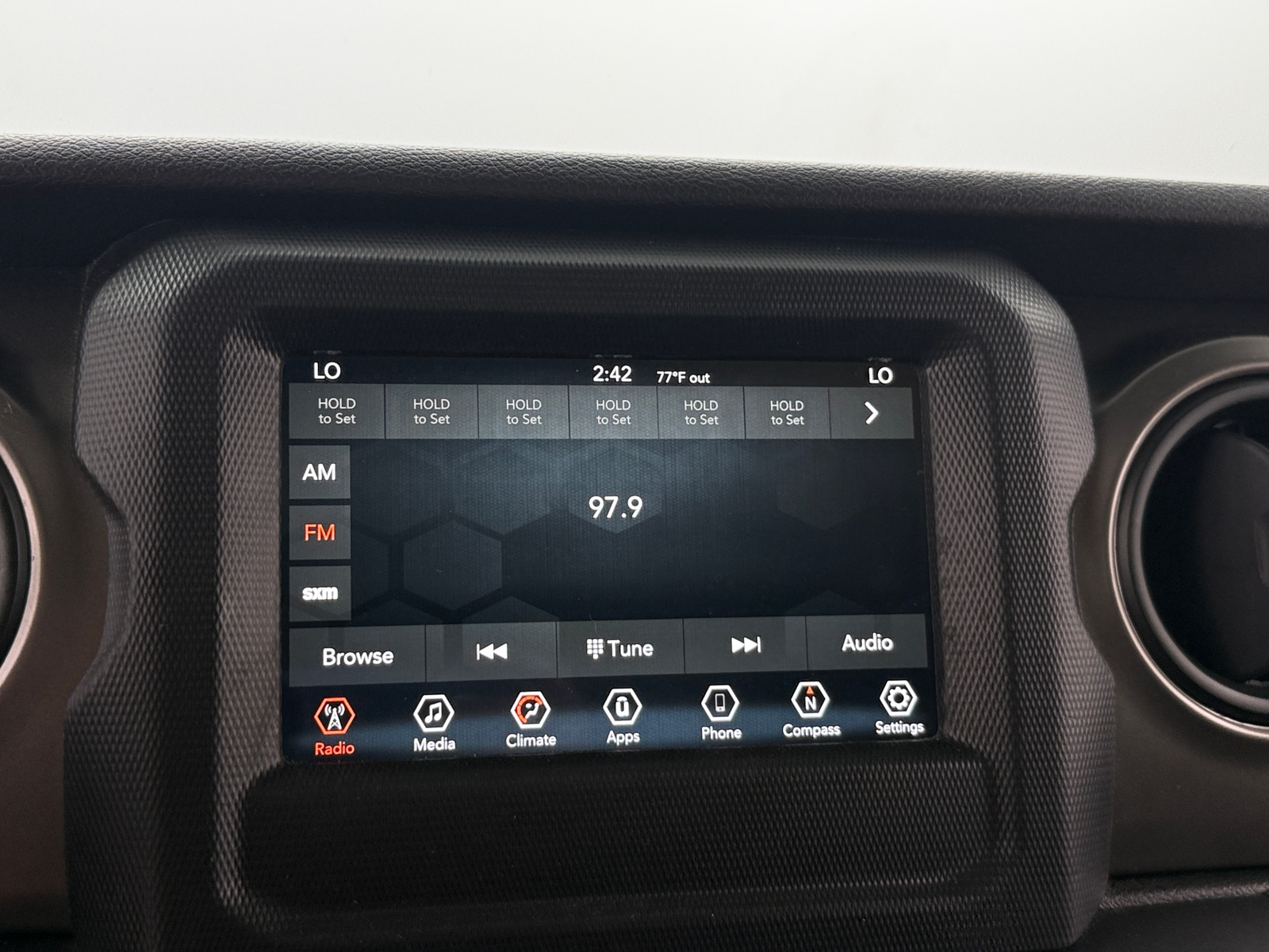 Thumbnail: 2019 Jeep Wrangler - 4