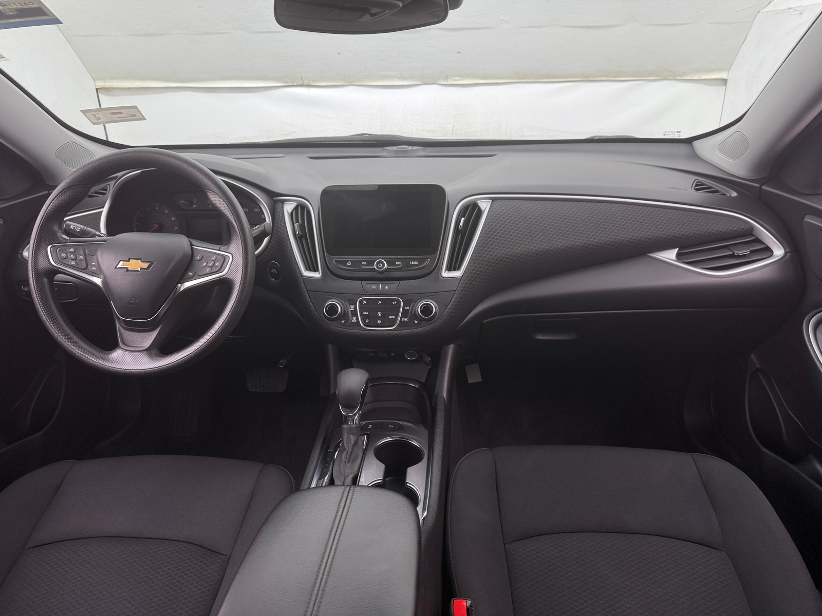 Thumbnail: 2024 Chevrolet Malibu - 3