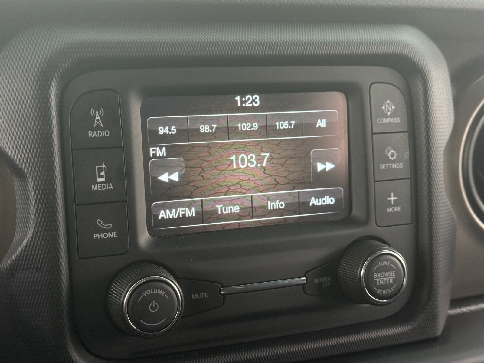 Thumbnail: 2020 Jeep Gladiator - 4