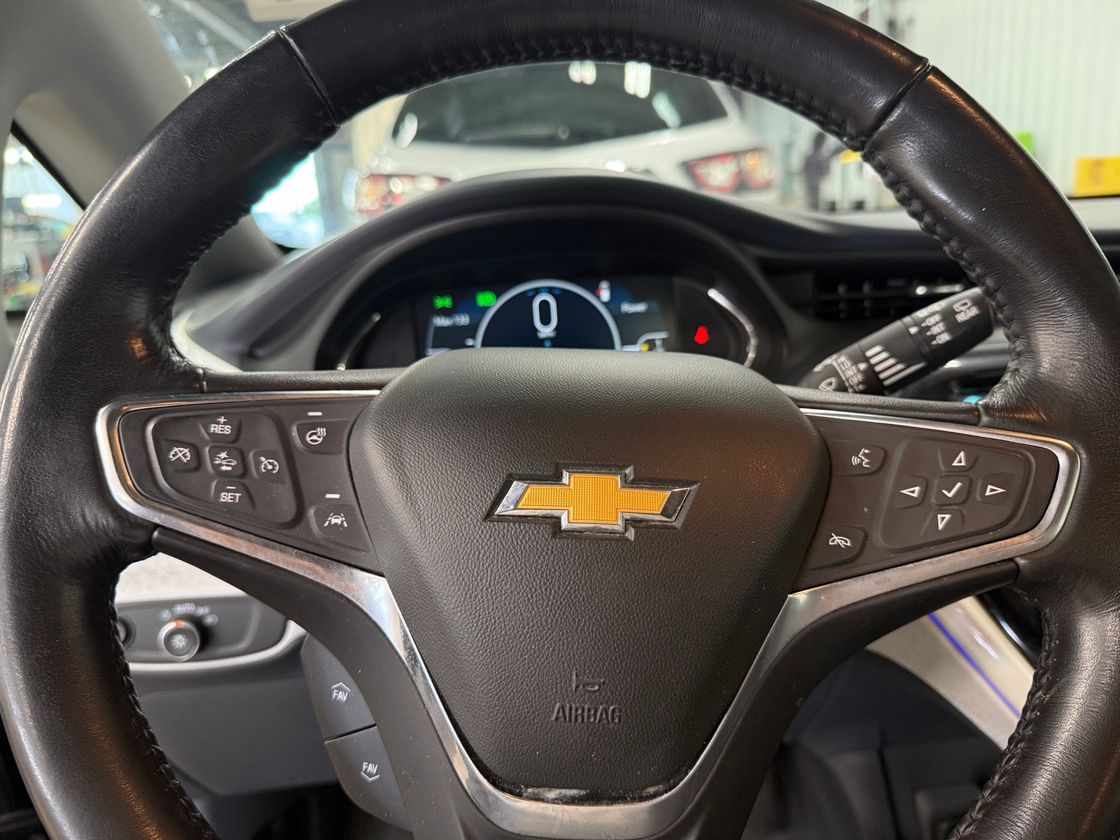 Thumbnail: 2019 Chevrolet Bolt EV - 4