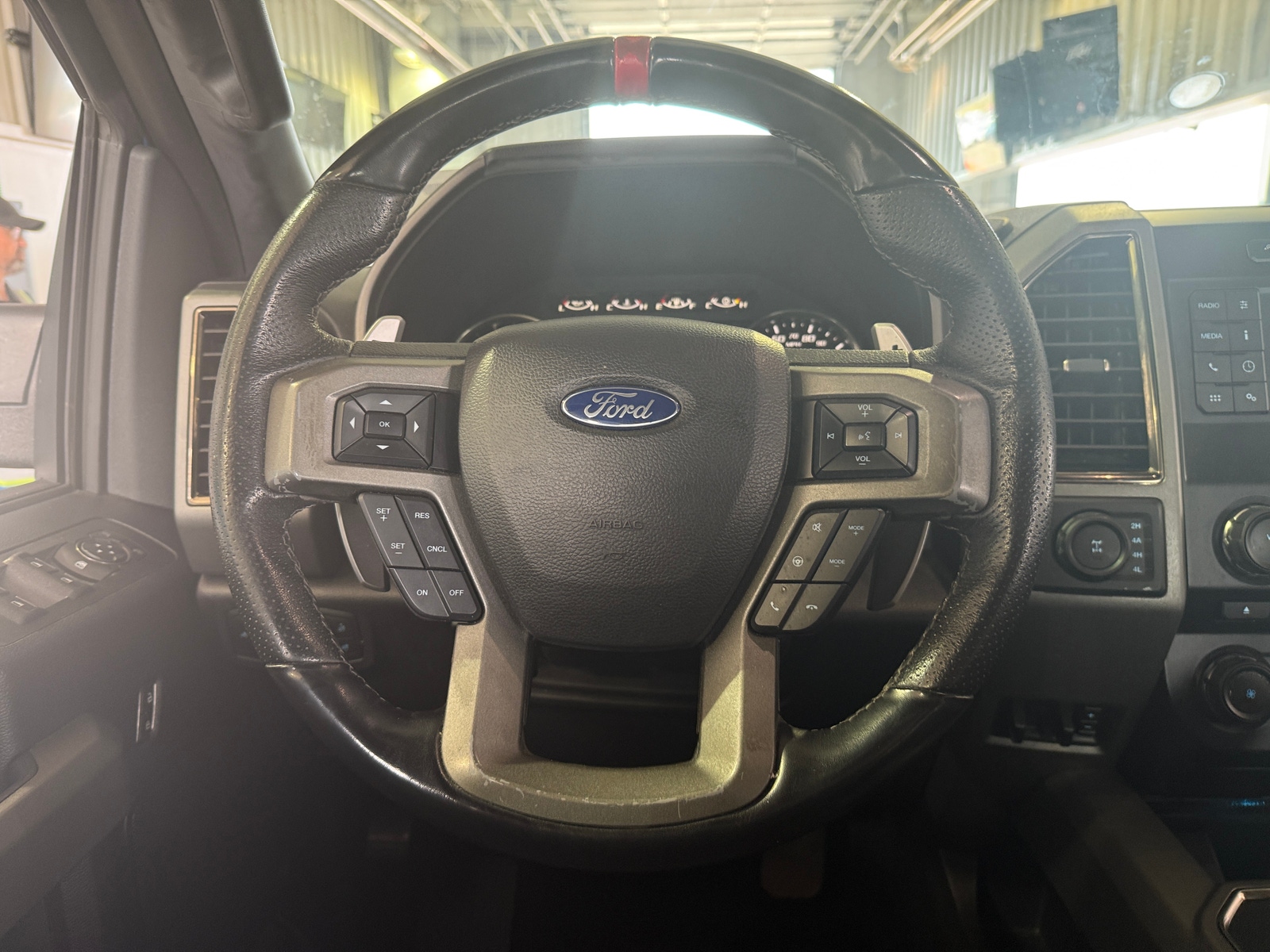 Thumbnail: 2018 Ford Econoline - 5