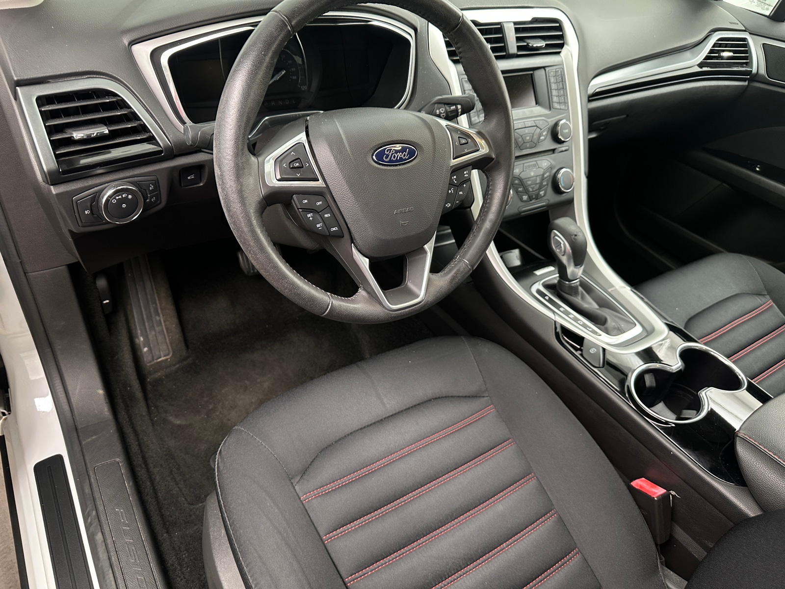 Thumbnail: 2015 Ford Fusion - 3