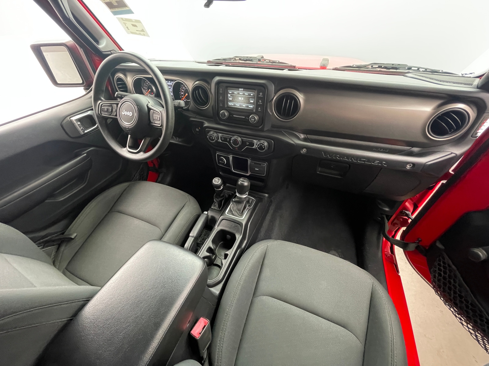 Thumbnail: 2019 Jeep Wrangler - 3
