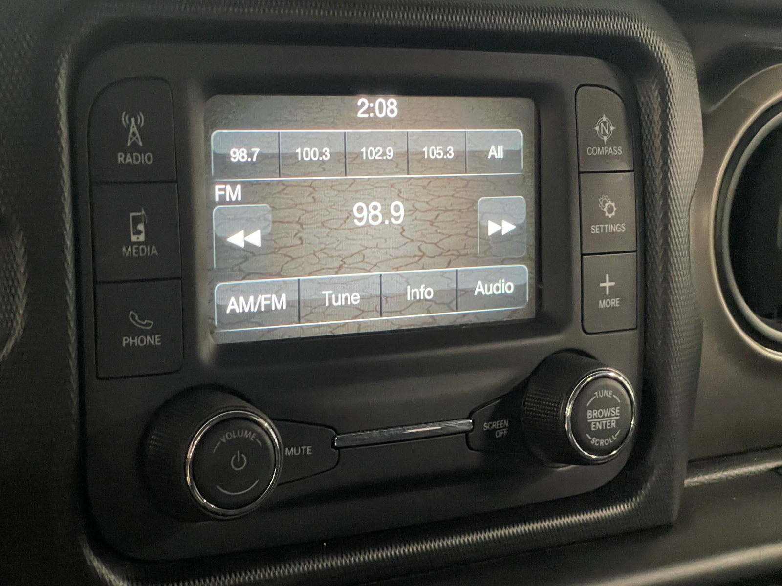 Thumbnail: 2019 Jeep Wrangler - 4