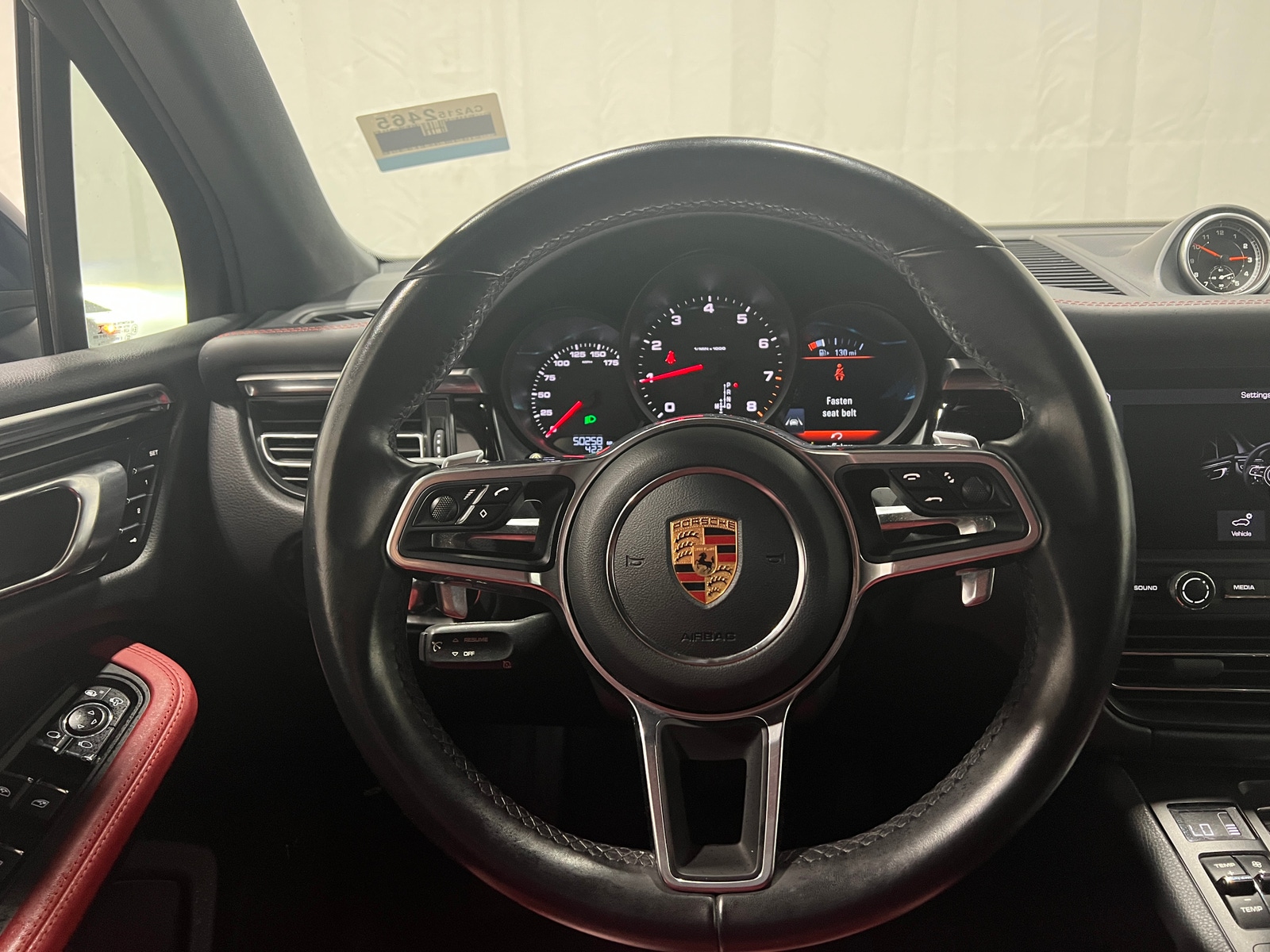 Thumbnail: 2019 Porsche Macan - 4