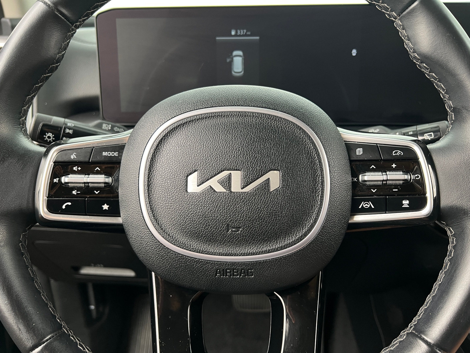 Thumbnail: 2024 Kia Sorento - 4