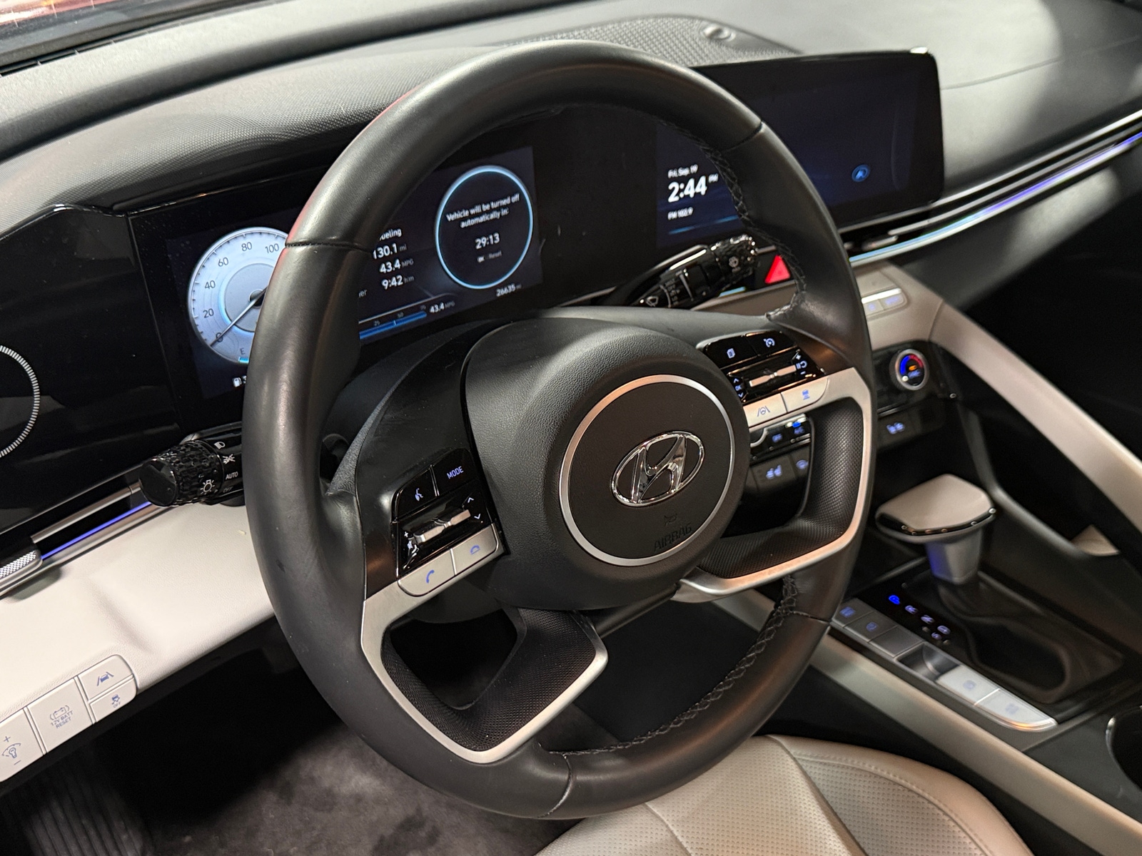 Thumbnail: 2023 Hyundai Elantra - 4