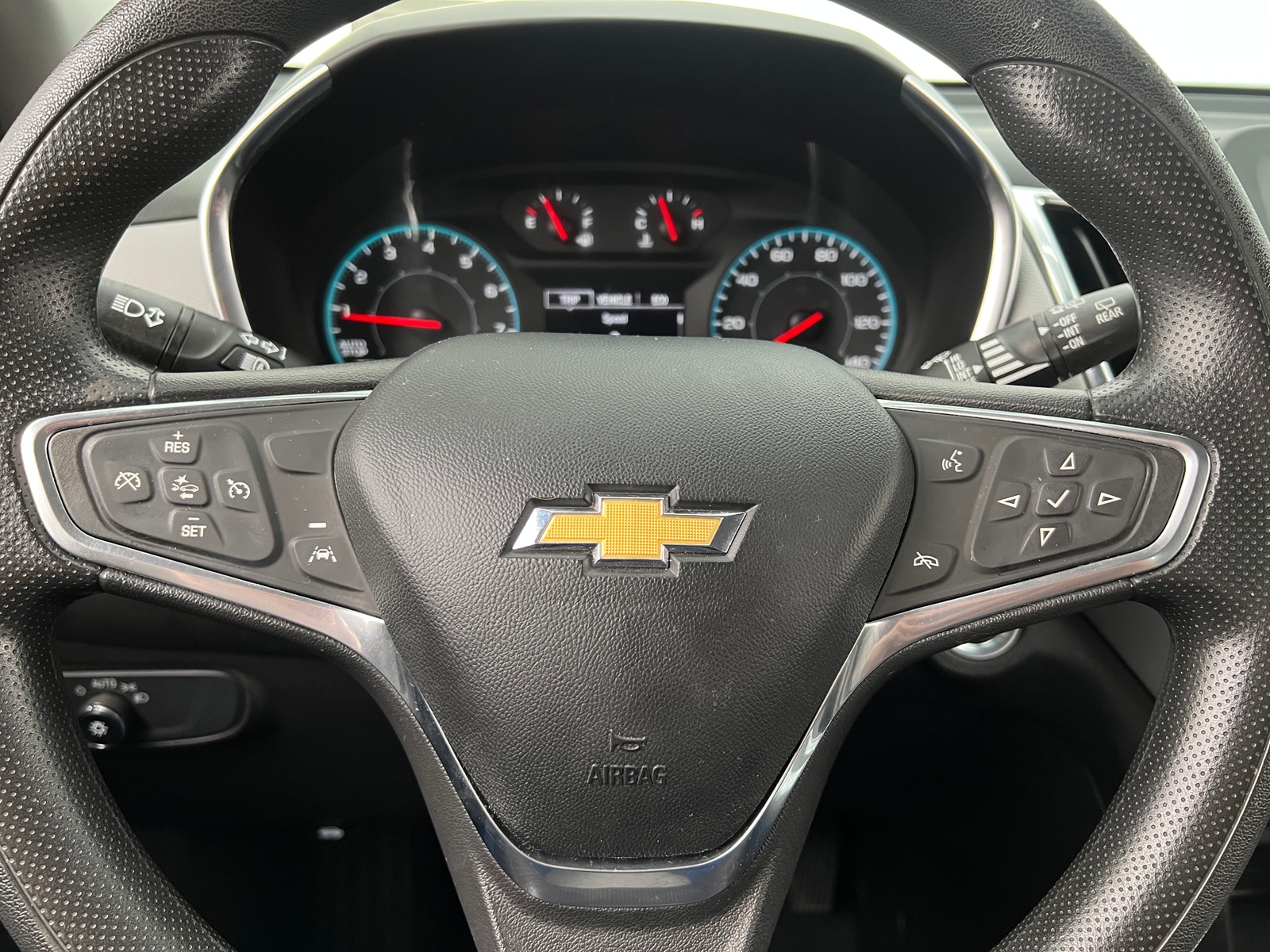 Thumbnail: 2022 Chevrolet Equinox - 5