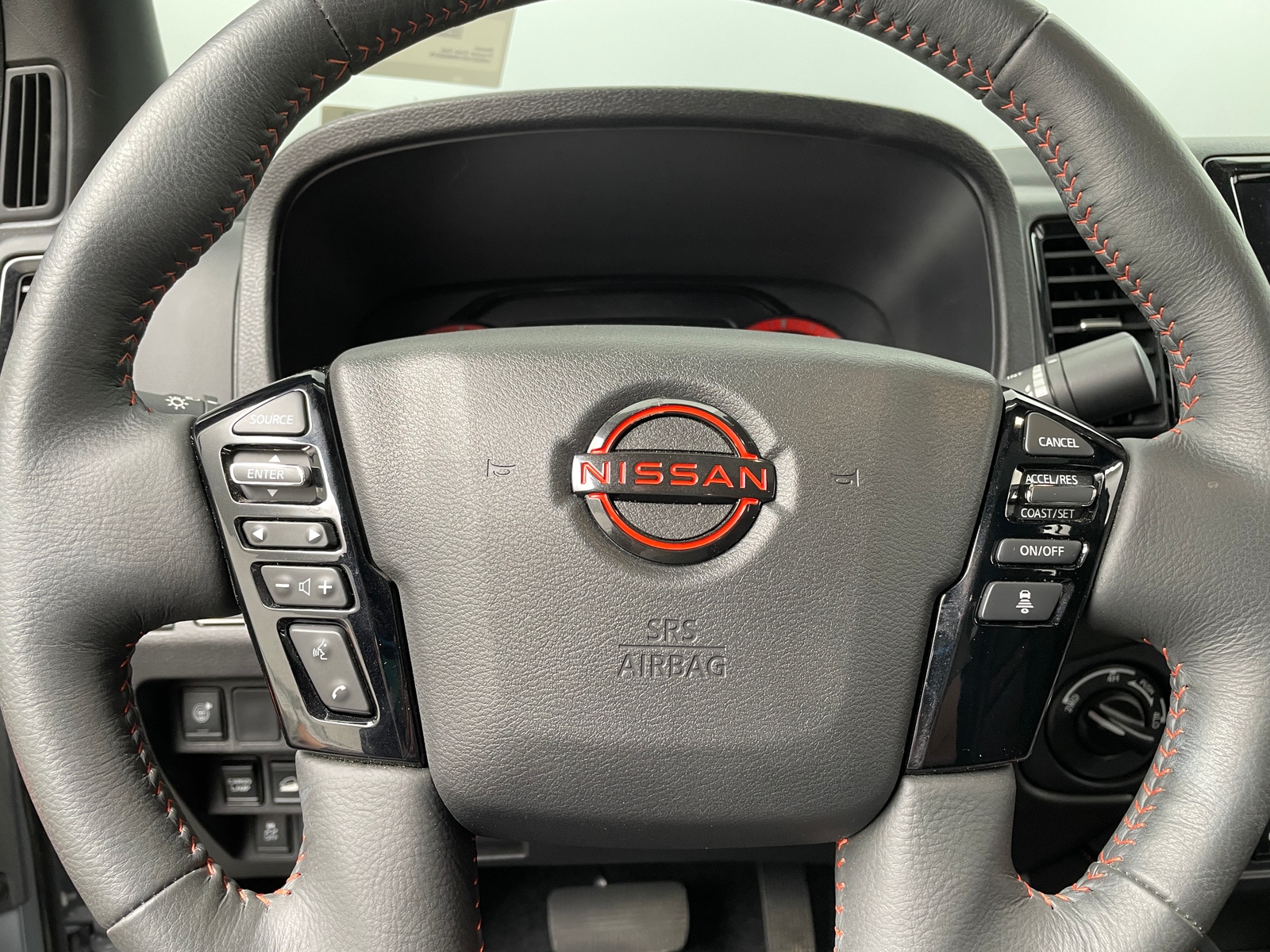 Thumbnail: 2024 Nissan Frontier - 5