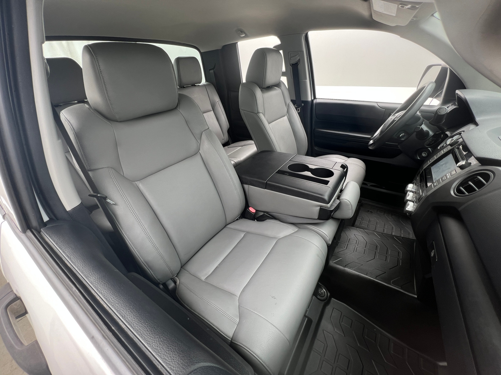 Thumbnail: 2016 Toyota Tundra - 2
