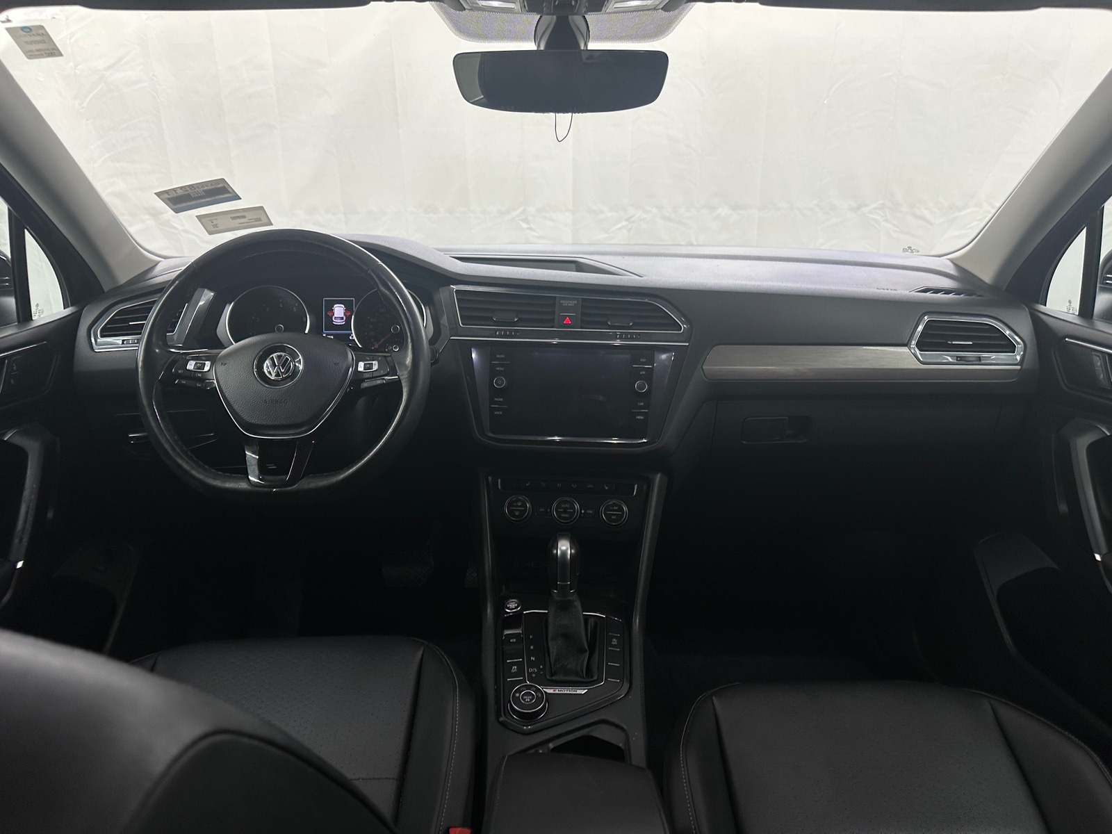 Thumbnail: 2018 Volkswagen Tiguan - 2