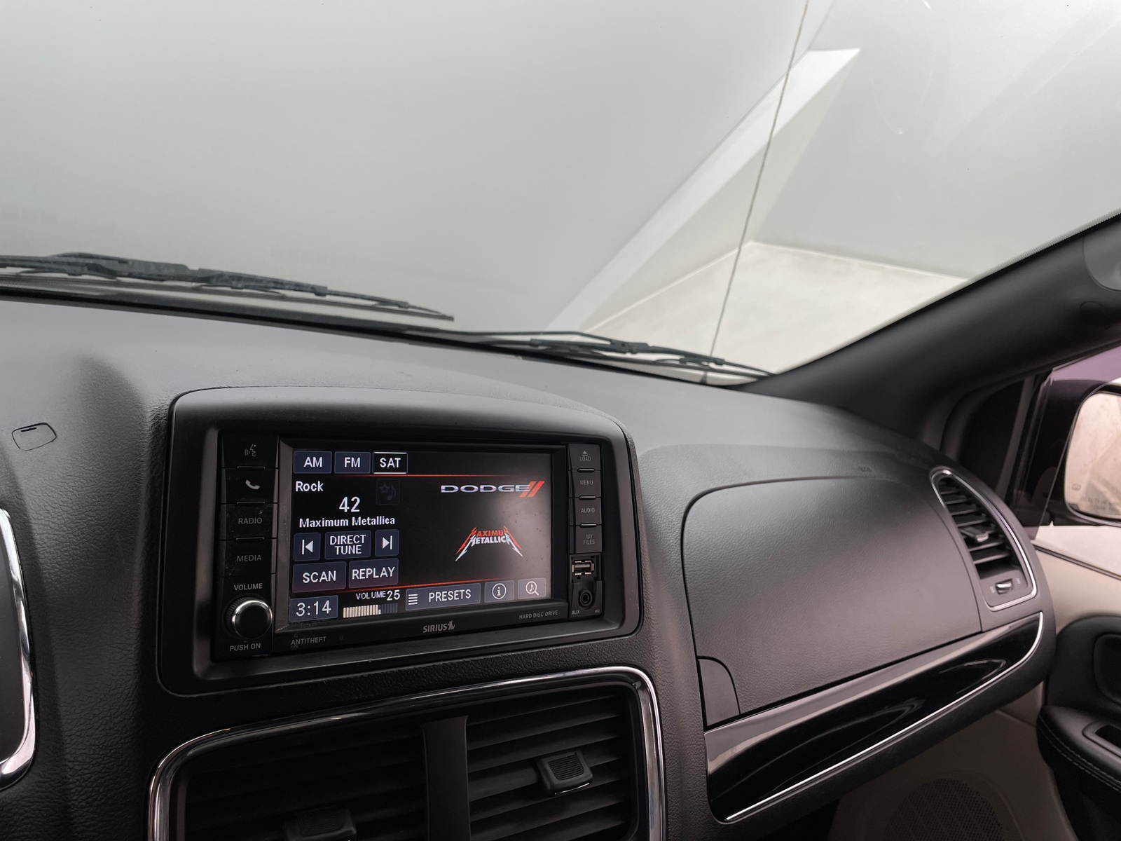Thumbnail: 2019 Dodge Grand Caravan - 3