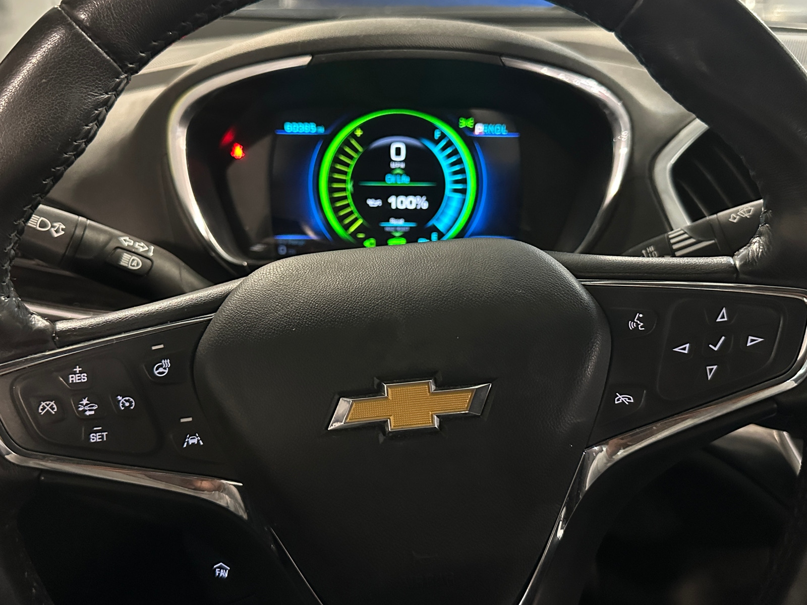 Thumbnail: 2018 Chevrolet Volt - 4