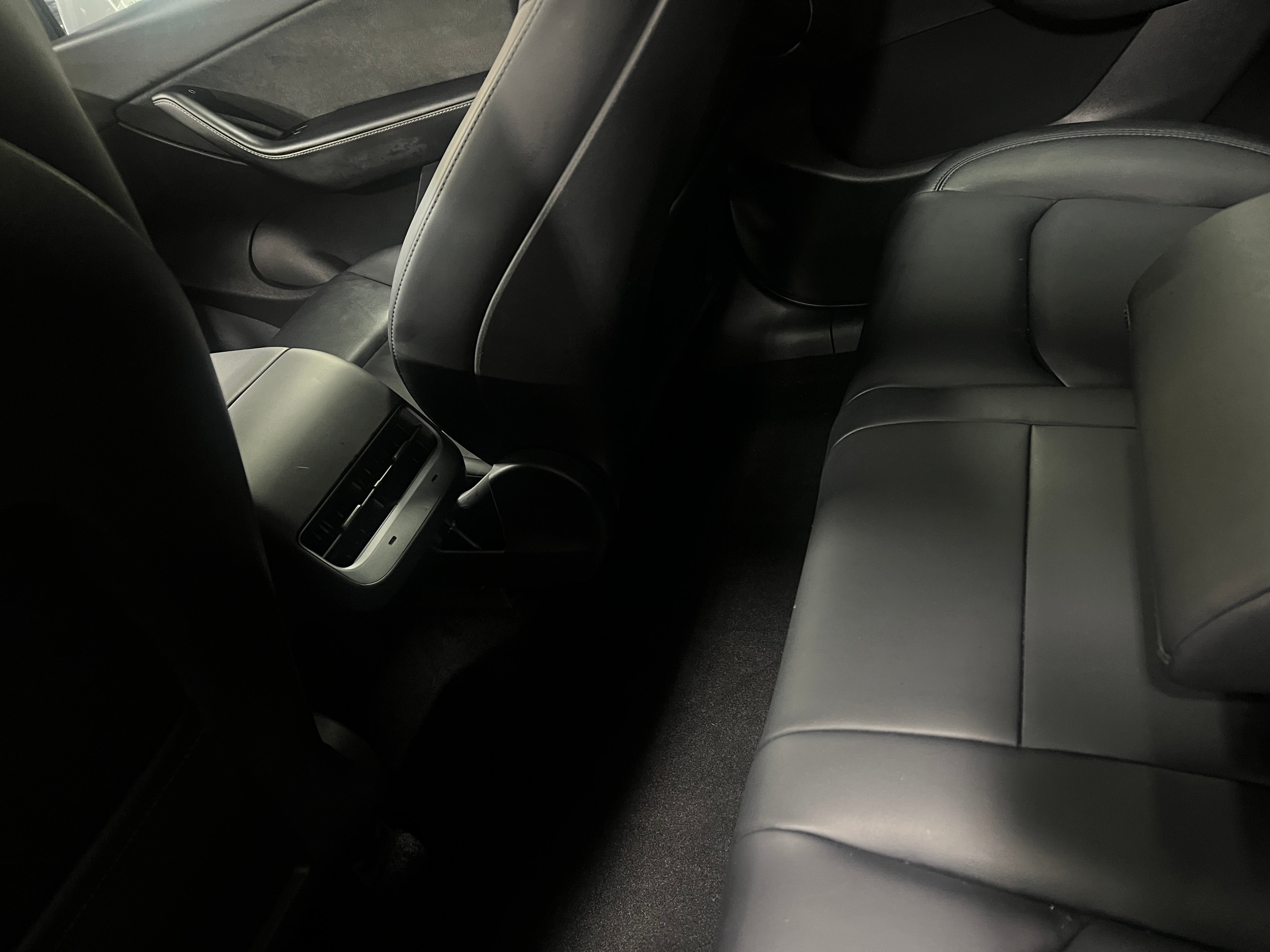 Used 2021 Tesla Model Y Long Range with VIN 5YJYGDEE1MF268105 for sale in Auburn, WA