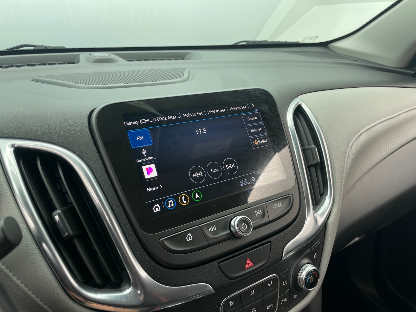 Thumbnail: 2021 Chevrolet Equinox - 3