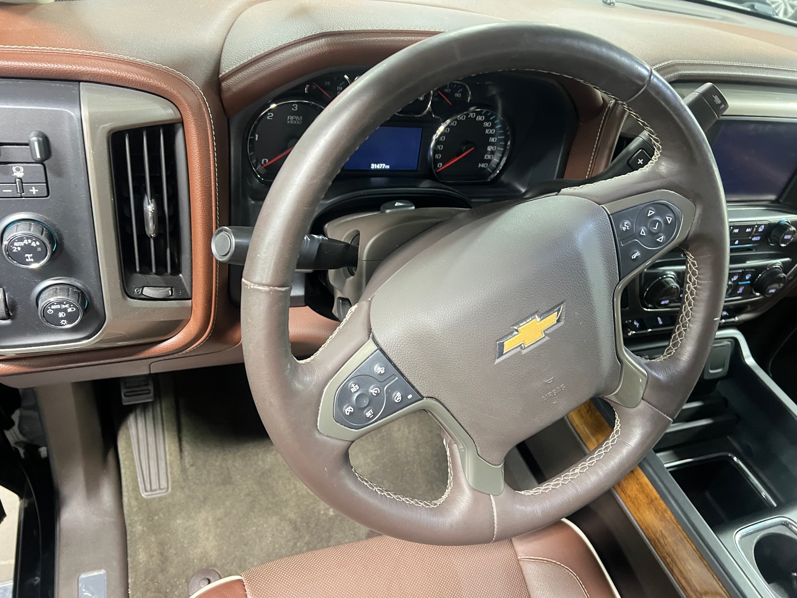 Thumbnail: 2017 Chevrolet Silverado 1500 - 4