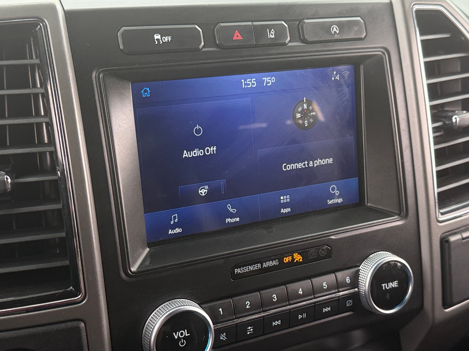 Thumbnail: 2021 Ford Expedition - 4