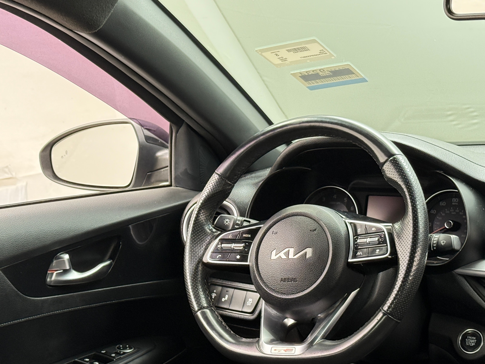 Thumbnail: 2023 Kia Forte - 4