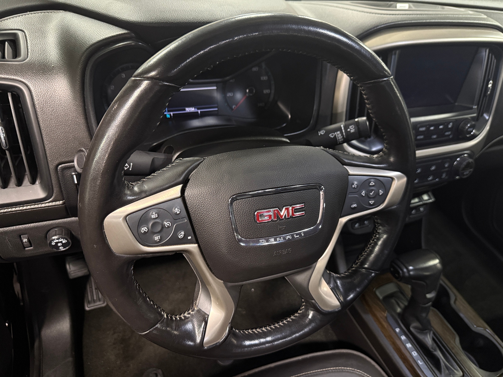 Thumbnail: 2018 GMC Canyon - 4