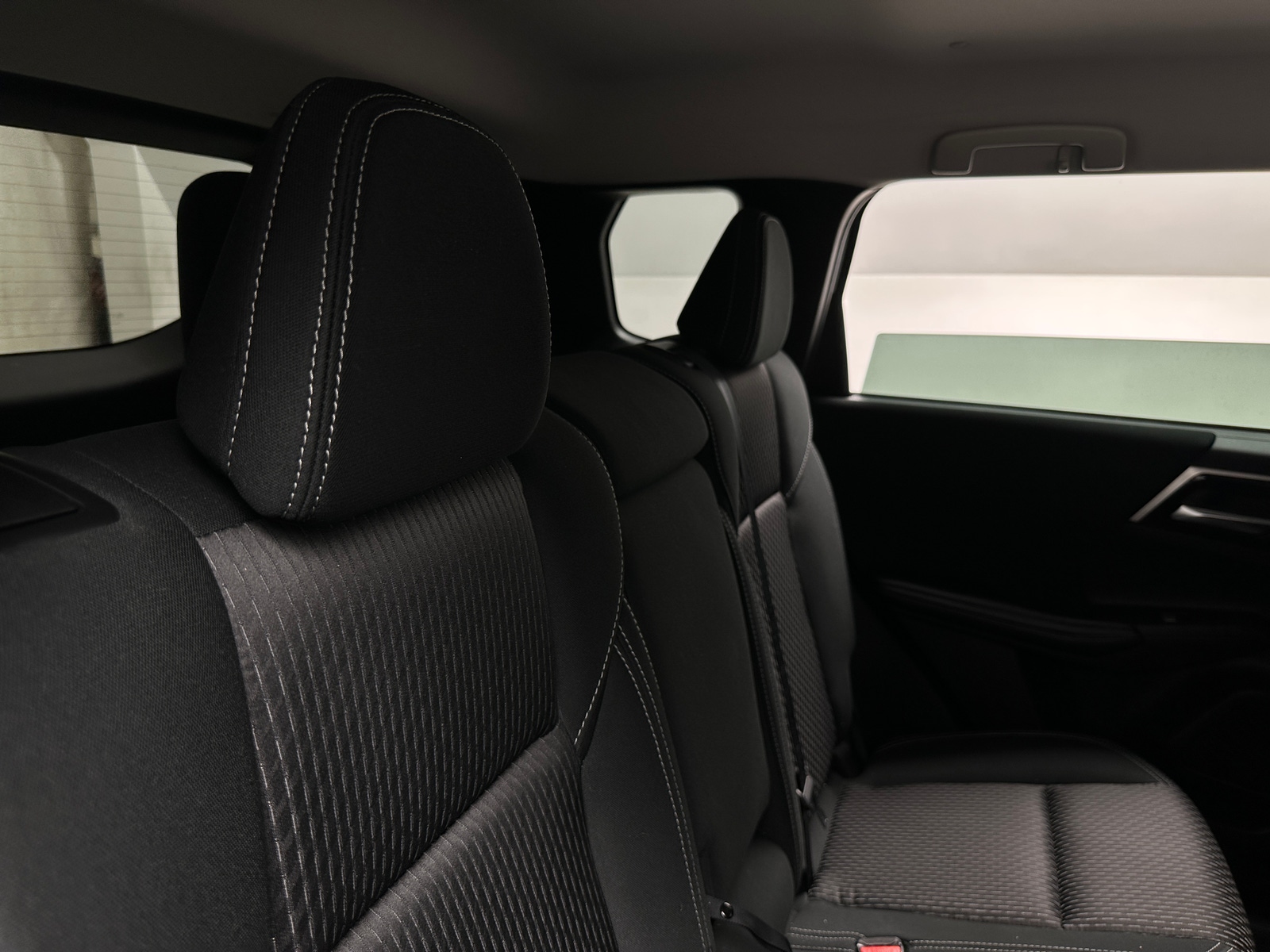 Thumbnail: 2022 Mitsubishi Outlander - 6