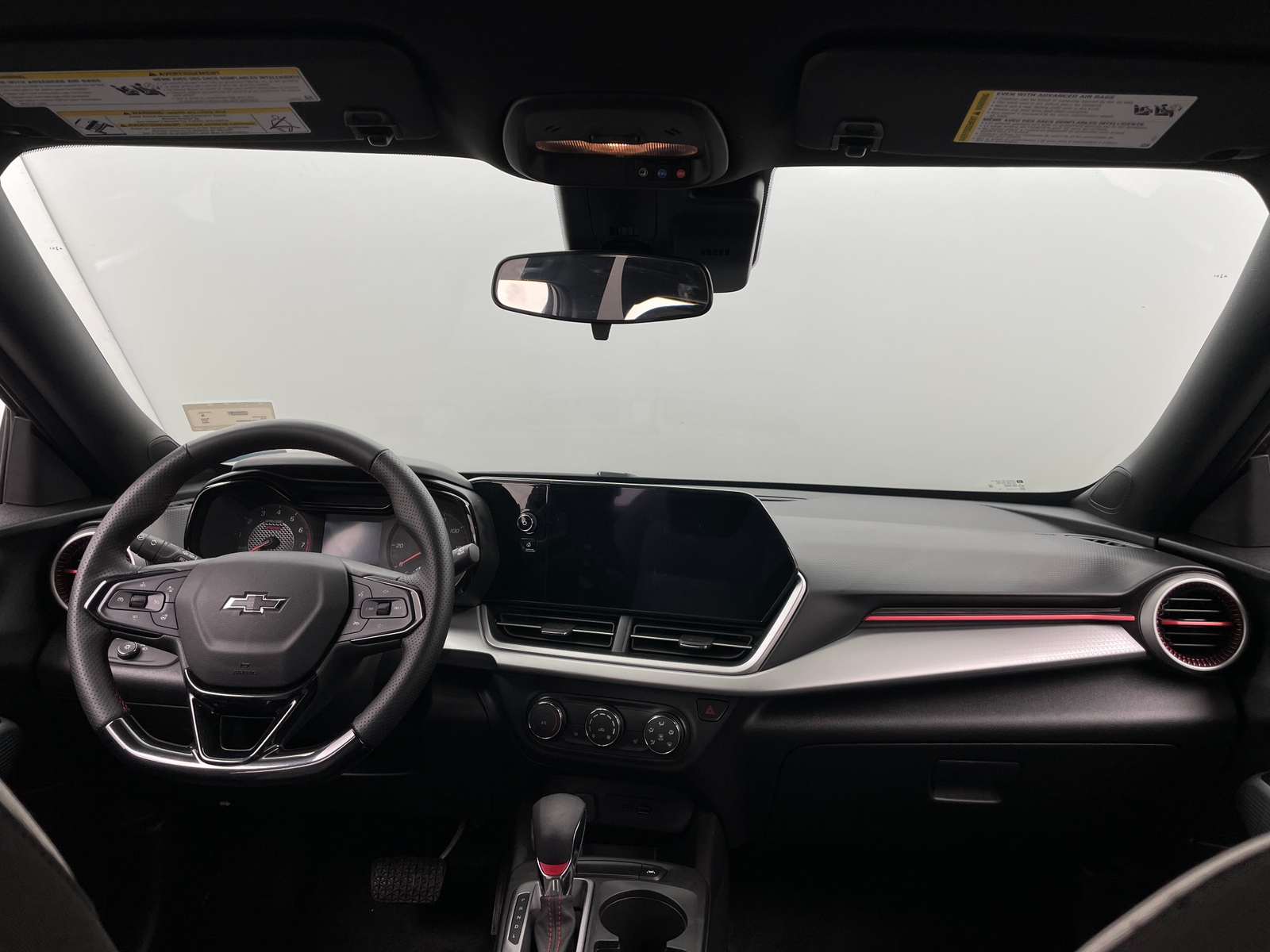 Thumbnail: 2025 Chevrolet Trax - 3