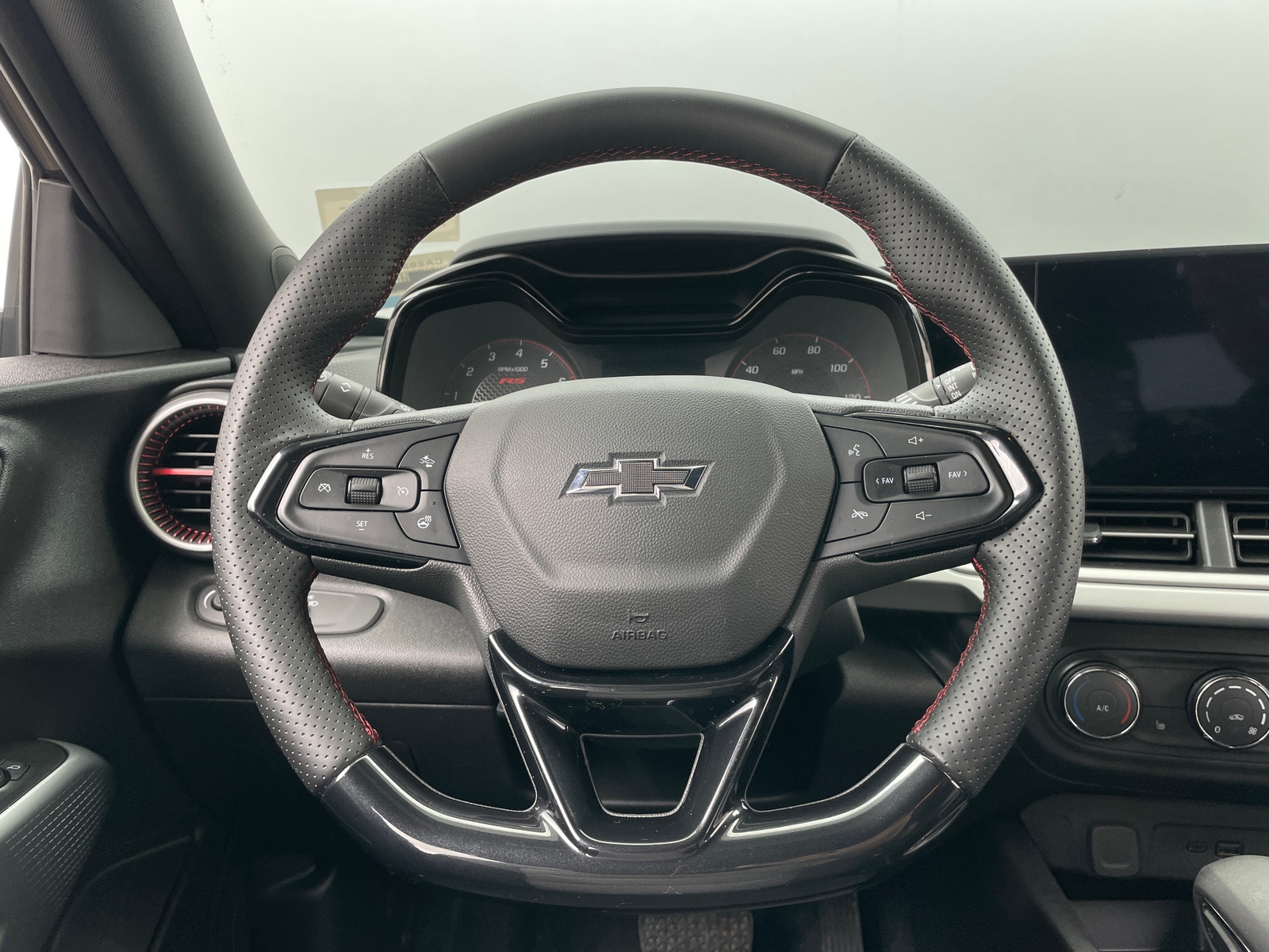 Thumbnail: 2025 Chevrolet Trax - 5