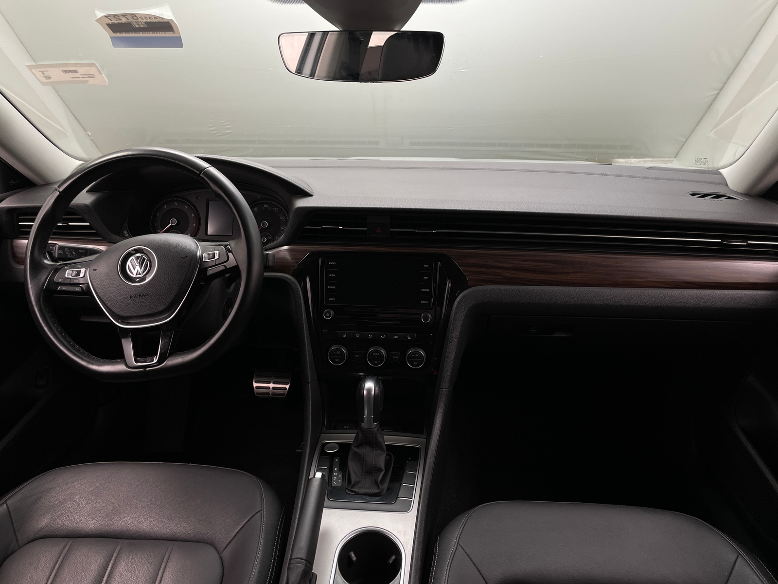 Thumbnail: 2020 Volkswagen Passat - 2